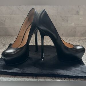 YSL Yves Saint Laurent Size 37.5 Black Pumps Tribute Two
